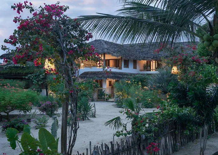 Villa Jomael - La Villa Group